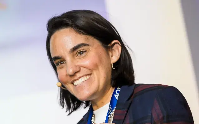 Chloé Freslon, présidente fondatrice d’URelles, médiatrice accréditée et experte en équité, diversité et inclusion