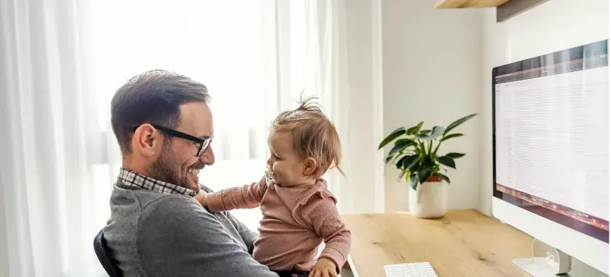 Congé de paternité  le valoriser pour retenir les talents